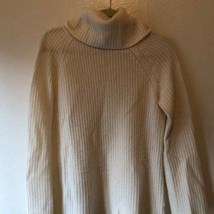 Halogen Cashmere Turtleneck